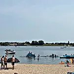 度假居 Luxchalet #vaju Lathum# Am See, Strand, Pool, Nationalpark Lathum