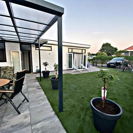 Holiday home Luxchalet #vaju Lathum# Am See, Strand, Pool, Nationalpark *