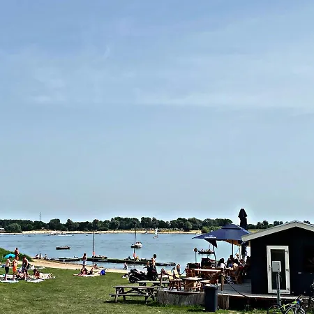Luxchalet #vaju Lathum# Am See, Strand, Pool, Nationalpark Ferienhaus *