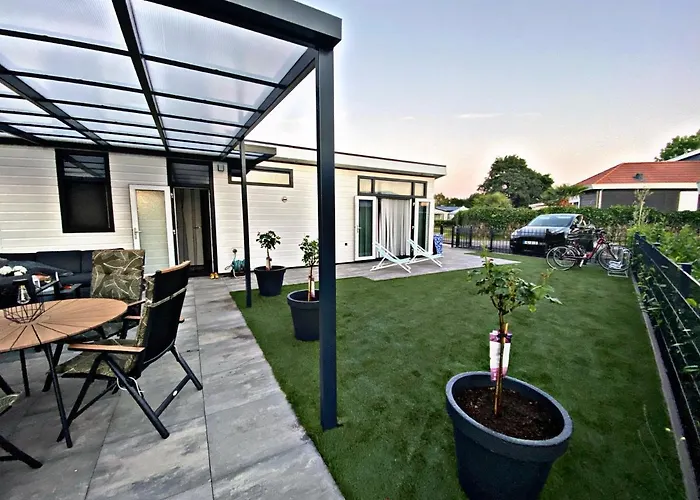 Holiday home Luxchalet #vaju Lathum# Am See, Strand, Pool, Nationalpark *