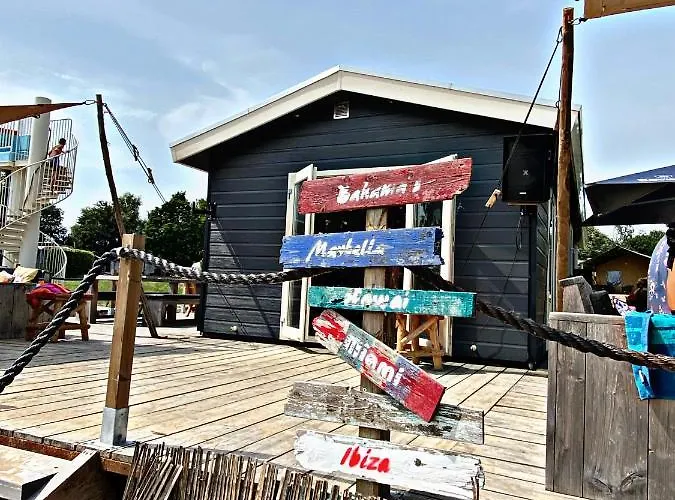 Сasa de vacaciones Luxchalet #vaju Lathum# Am See, Strand, Pool, Nationalpark Lathum