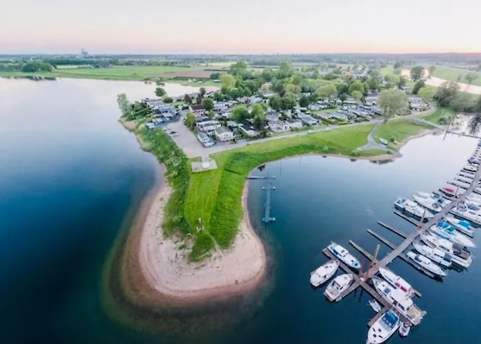 Luxchalet #vaju Lathum# Am See, Strand, Pool, Nationalpark Nyaraló *